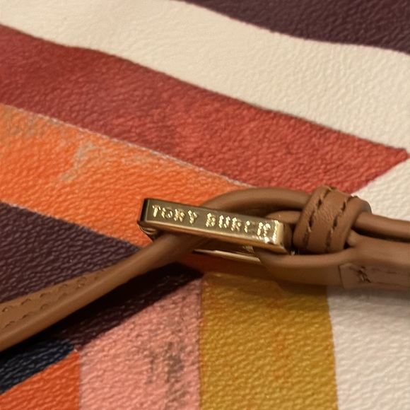 Tory Burch Kerrington Tote - Picture 8 of 13